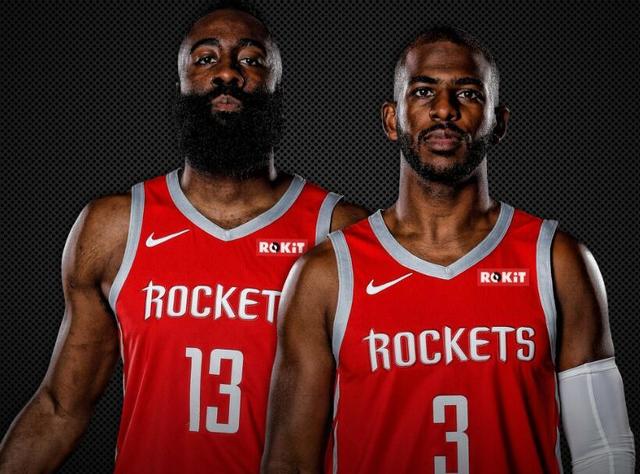 拜仁因球迷燃放烟火被罚，欧冠主场部分看台关闭（因球迷燃放烟火受罚，拜仁欧冠主场部分看台关闭）