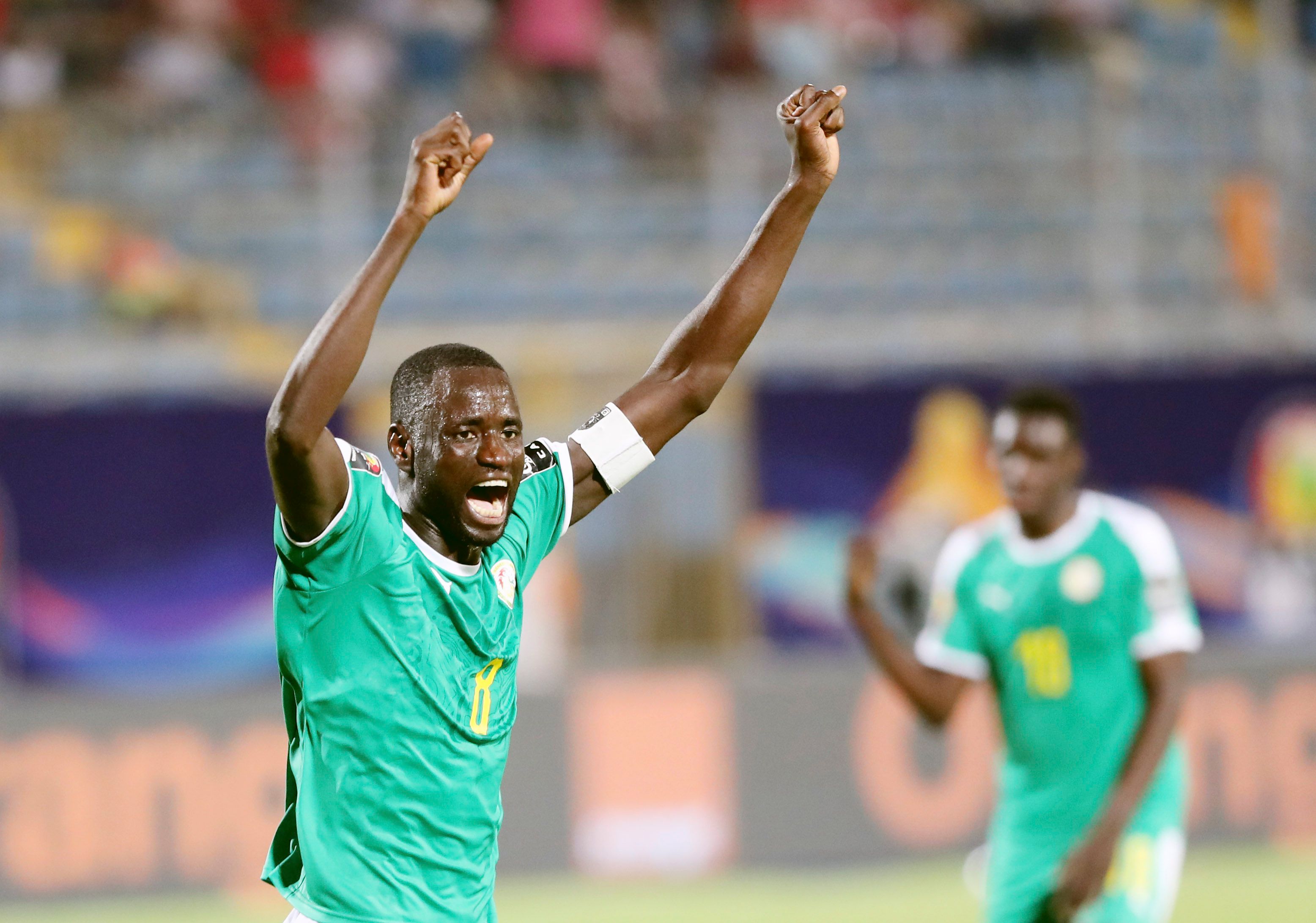 苏超泰州主帅：没觉得自己是城市英雄，走下领奖台就从零开始（苏超泰州主帅：不自居城市英雄，下台即归零再出发）