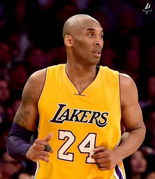 拉波特伤愈归来！毕尔巴鄂竞技双核回归迎战皇马（拉波特复出！毕尔巴鄂竞技双核齐回归挑战皇马）