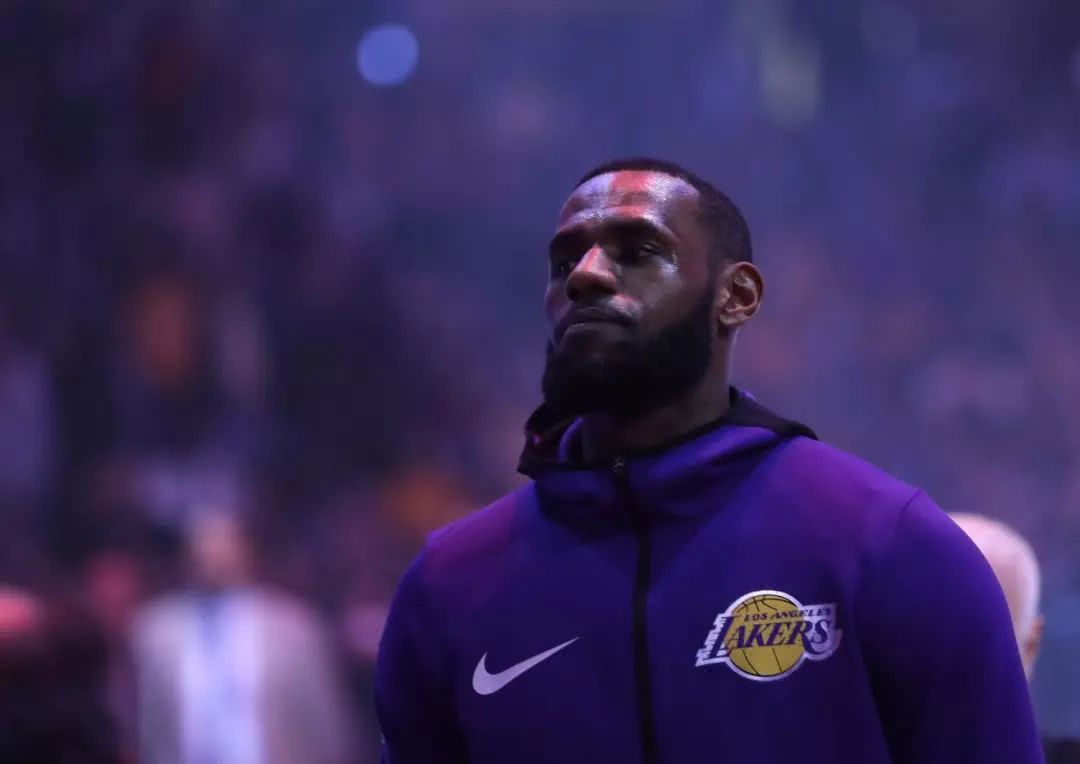 达万庆祝足协杯夺冠：我无比开心能实现这个将永存于心的梦想（足协杯夺冠后，达万：圆了一个将永铭于心的梦想，我欣喜万分）