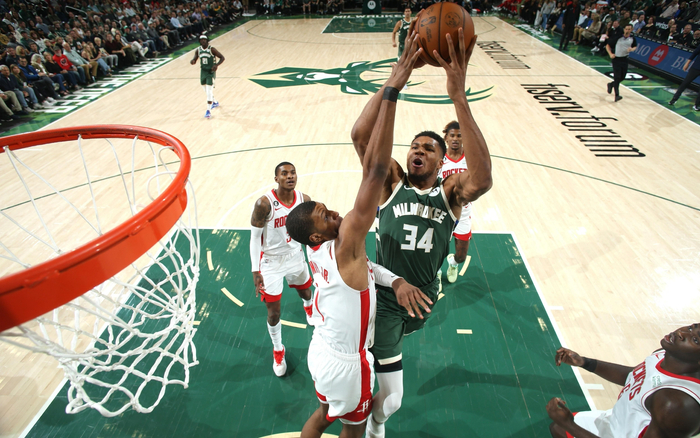 瓦拉内：去皇马前齐达内亲自给我打了电话；穆里尼奥很有魅力（瓦拉内：加盟皇马前接到齐达内亲自来电；穆里尼奥魅力十足）