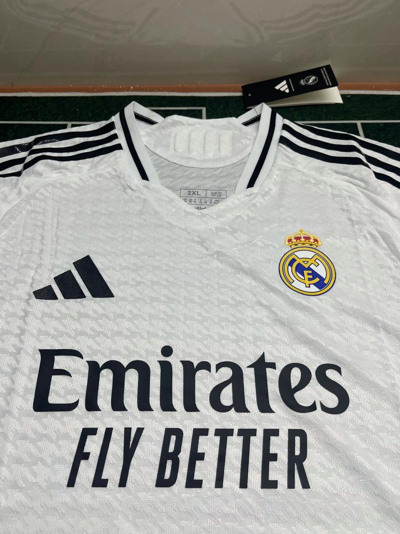 浓眉仅得2分：雷霆收缩内线，策略调整待突破（雷霆严守篮下致浓眉仅2分 战术调整亟待破局）